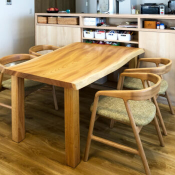 一枚板テーブル